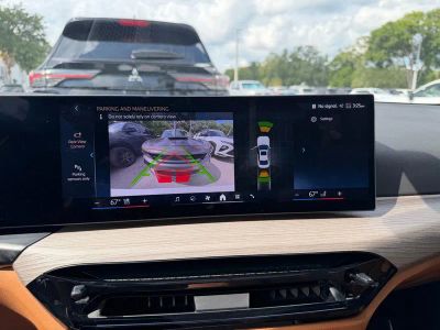 2025 BMW 3 Series — photo 23 view