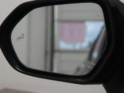 2025 Toyota Camry FWD - Photo 20