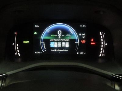 2025 Toyota Camry FWD - Photo 37