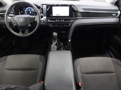 2025 Toyota Camry FWD - Photo 28