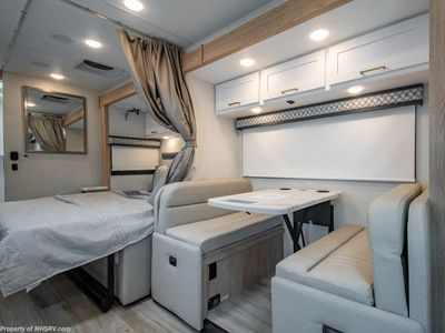 2026 Thor Motor Coach Quantum Sprinter - Photo 8