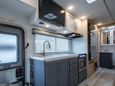 2026 Thor Motor Coach Quantum Sprinter - Photo 11