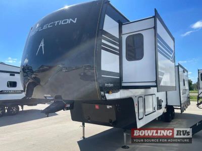2027 Reflection 337RLS — front three-quarter view