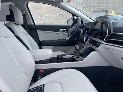 2025 Kia Sportage — photo 15 view