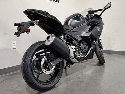 2026 Kawasaki Ninja 500 - Photo 4