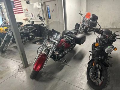 2009 Yamaha V Star 650 — front three-quarter view