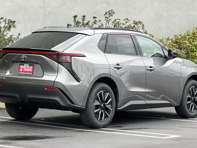 2026 Toyota bZ - Photo 2