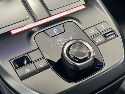 2026 Toyota bZ - Photo 22