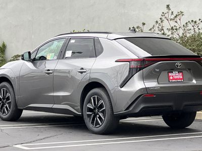 2026 Toyota bZ - Photo 6