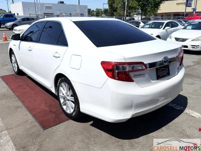 2014 Toyota Camry Hybrid — detail view