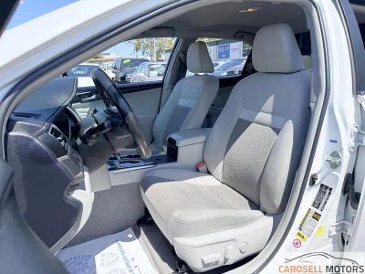 2014 Toyota Camry Hybrid — photo 15 view