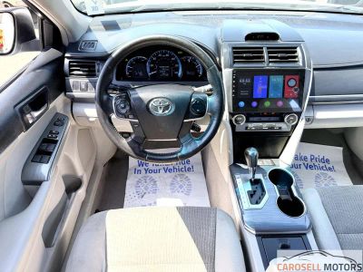 2014 Toyota Camry Hybrid — photo 18 view