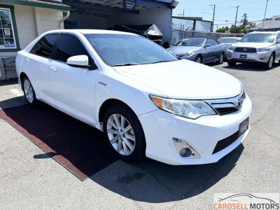 2014 Toyota Camry Hybrid — photo 11 view