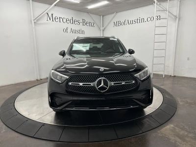 2026 Mercedes-Benz GLC - Photo 2
