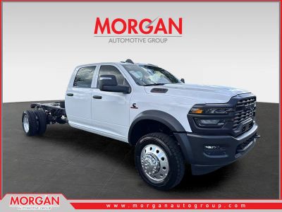 2026 Ram 4500HD Tradesman in White — front three-quarter view