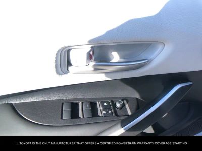 2025 Toyota Corolla SE - Photo 17