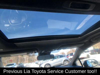 2025 Toyota Corolla SE - Photo 15