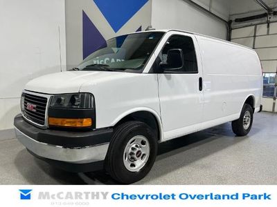 2024 GMC Savana Cargo 2500 - Photo 9