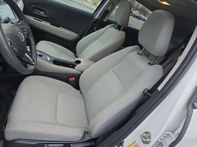 2021 Honda HR-V EX - Photo 11