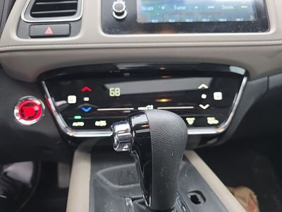 2021 Honda HR-V EX - Photo 18