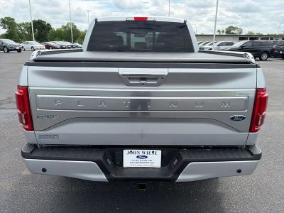 2015 Ford F-150 — interior view