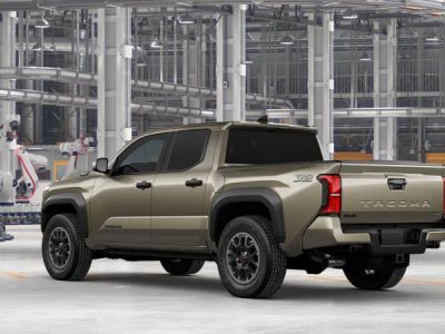 2026 Toyota Tacoma i-FORCE MAX - Photo 8