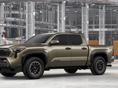 2026 Toyota Tacoma i-FORCE MAX - Photo 3