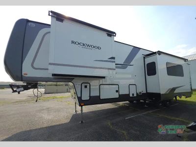 2027 Forest River RV Rockwood Signature — detail view