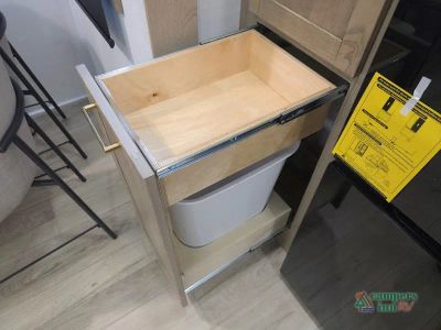 2027 Forest River RV Rockwood Signature — photo 40 view