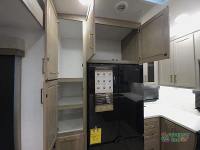 2027 Forest River RV Rockwood Signature — photo 41 view