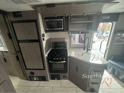 2022 Lance Travel Trailers - Photo 13