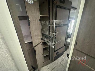2022 Lance Travel Trailers - Photo 18