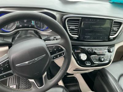2024 Chrysler Pacifica - Photo 14