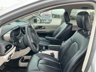 2024 Chrysler Pacifica - Photo 9