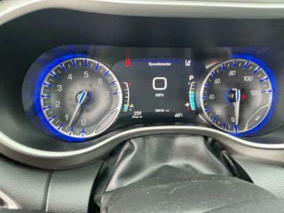 2024 Chrysler Pacifica - Photo 10