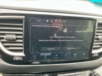 2024 Chrysler Pacifica - Photo 11