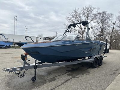2025 Axis Wake Research T220 - Photo 6