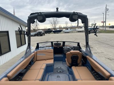 2025 Axis Wake Research T220 - Photo 10