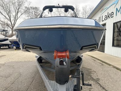 2025 Axis Wake Research T220 - Photo 8