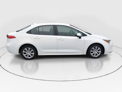 2024 Toyota Corolla — photo 8 view