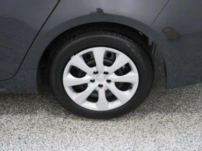 2024 Toyota Corolla FWD - Photo 10