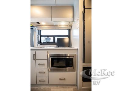 2026 Thor Motor Coach Vegas - Photo 28