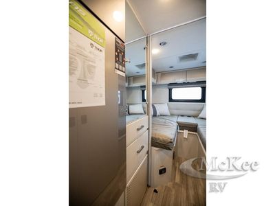 2026 Thor Motor Coach Vegas - Photo 31