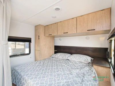 2027 Forest River Cherokee Grey Wolf — photo 7 view
