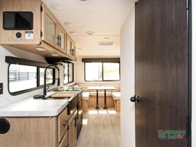 2027 Forest River Cherokee Grey Wolf — photo 10 view