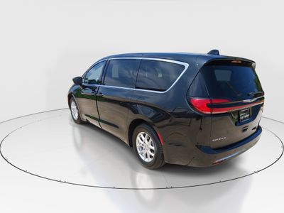 2023 Chrysler Pacifica - Photo 5