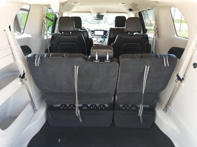 2023 Chrysler Pacifica - Photo 11