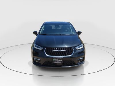 2023 Chrysler Pacifica - Photo 2