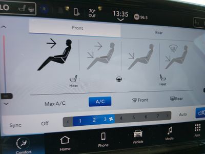 2023 Chrysler Pacifica - Photo 18