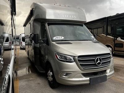 2023 Tiffin WAYFARER - Photo 1
